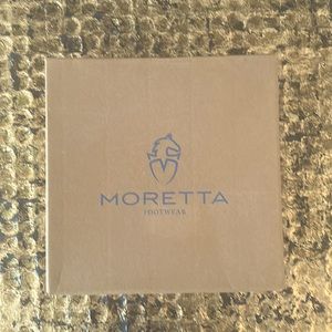 Black leather Moretta Clio Child’s Paddock Boot.  Size 5 Big Kids.